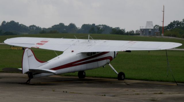 Cessna 190 (N3427V) - A vintage (1948) Cessna 190, N3427V, on the ramp at Capital City Airport (KFFT) at Frankfort, KY...