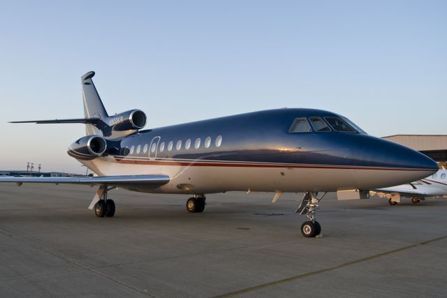 Dassault Falcon 900 (N900KR)