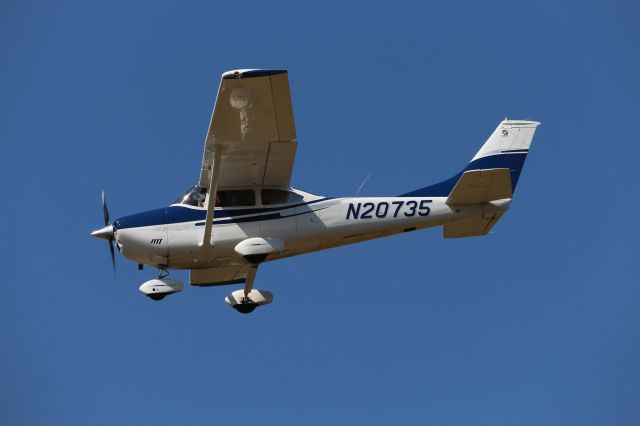 Cessna Skylane (N20735)