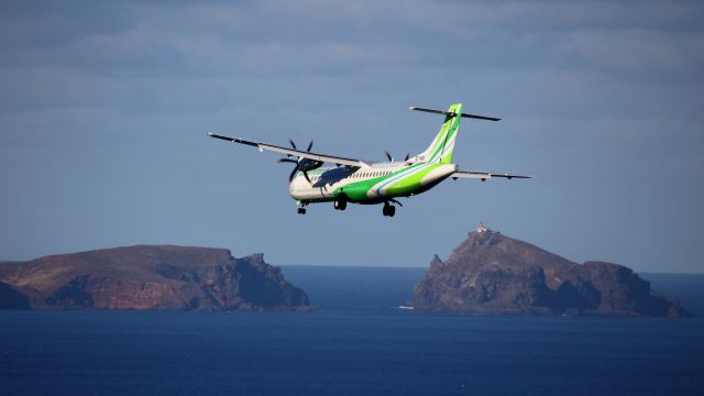 Aerospatiale ATR-72-600 (EC-NQR) - Flight Porto-Santo/Madeira.br /Approching Funchal Airport. Punta Santo Lorenzo in the distance.