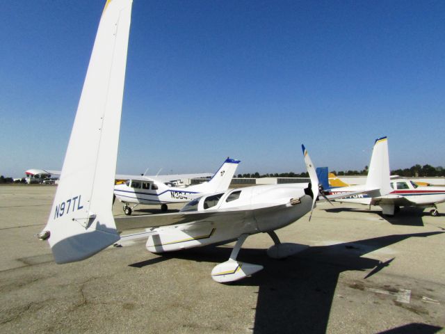 RUTAN Cozy (N97TL) - On the ramp