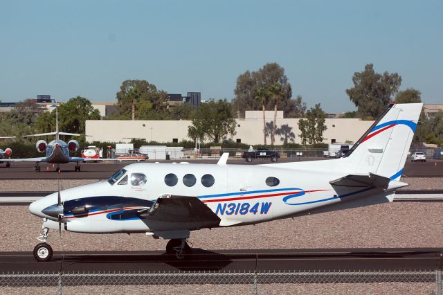 Beechcraft King Air 90 (N3184W)