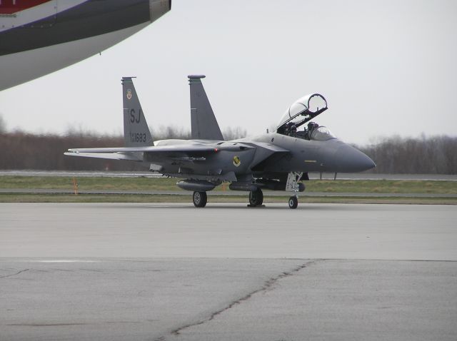 McDonnell Douglas F-15 Eagle —