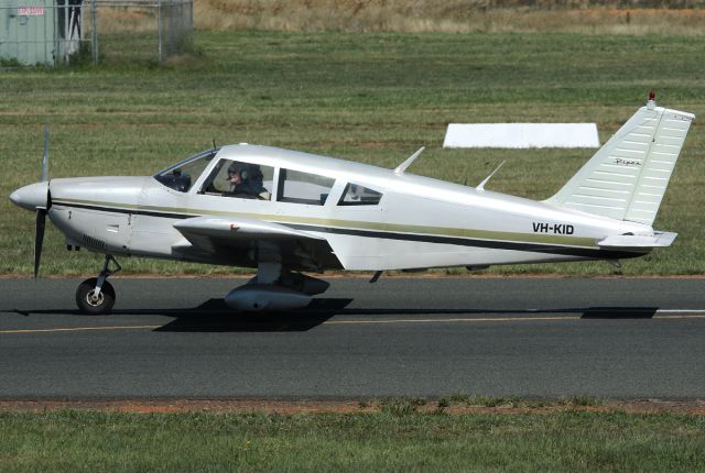 Piper Cherokee (VH-KID)