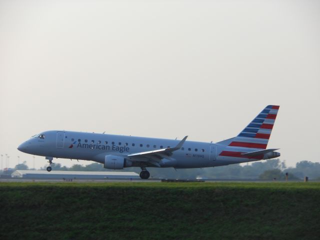 Embraer 170/175 (N119HQ)