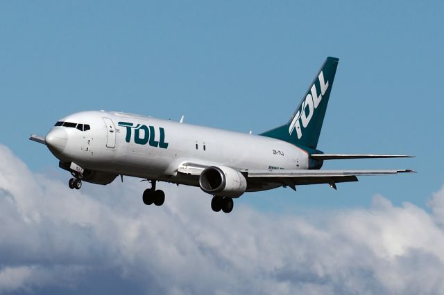 BOEING 737-400 (ZK-TLJ) - Boeing 737-400F msn 24432_1879. Toll ZK-TLJ rwy 03 YPPH 16 July 2022