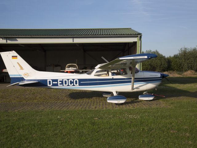 Cessna Skyhawk (D-EDCQ)