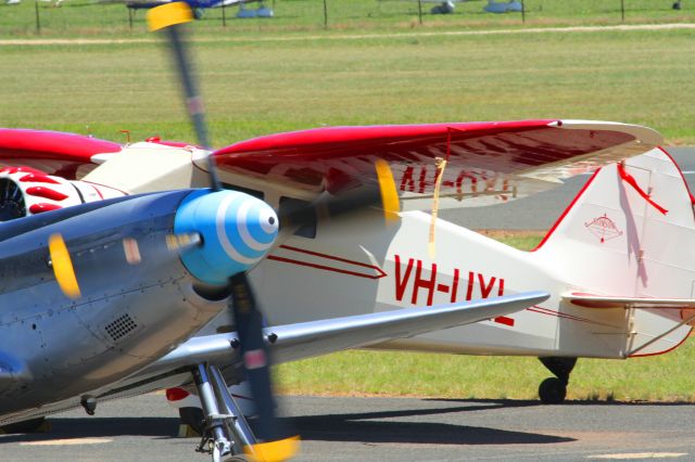 STINSON V-77 Reliant (VH-UXL) - Temora air show 2015