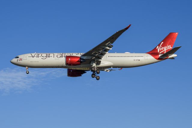 Airbus A330-900 (G-VTOM)