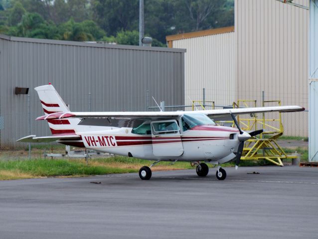 Cessna Centurion (VH-MTC)