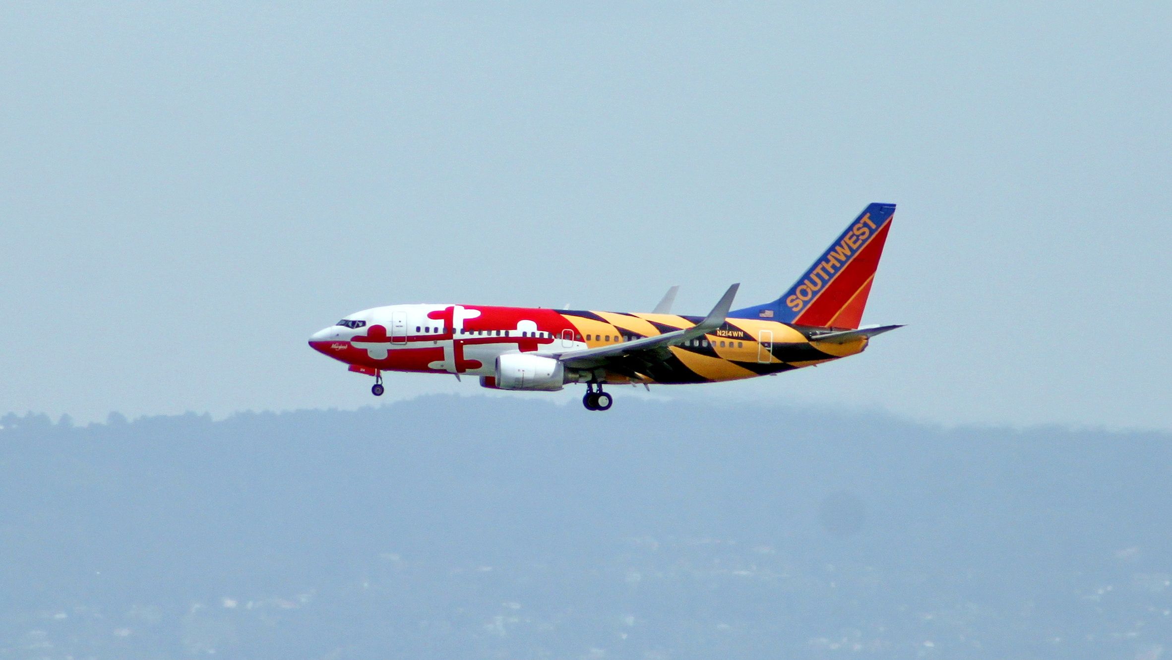 Boeing 737-700 (N214WN)
