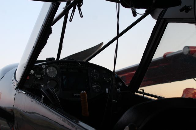 N371RJ — - & N123T's rudder and wing in the back