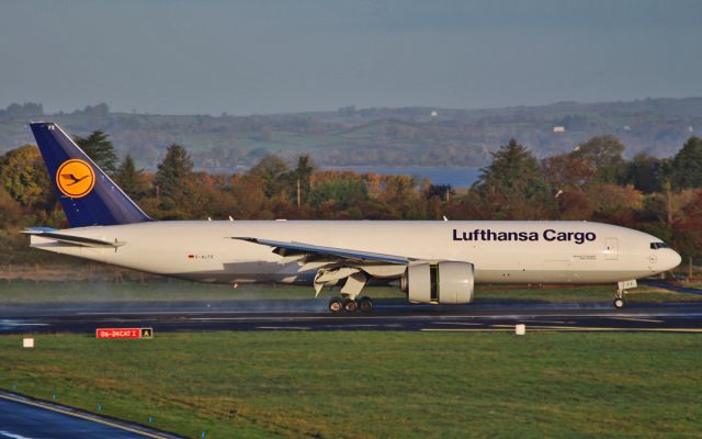 Boeing 777-200 (D-ALFE) - lufthansa cargo b777-f d-alfe landing at shannon from chicago with horses on board 28/10/15.