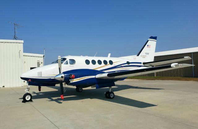 Beechcraft King Air 100 (N93GT)