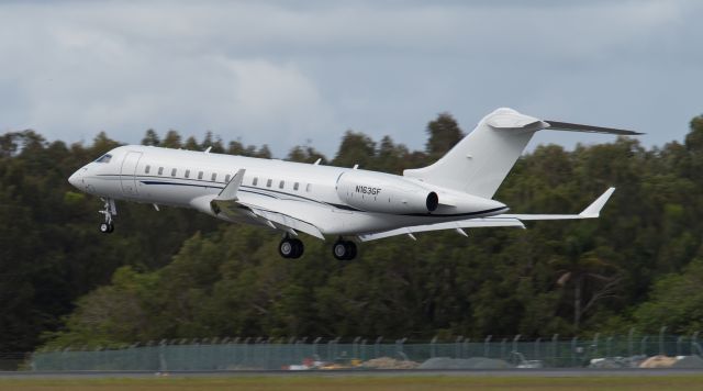 Bombardier Global Express (N163GF)