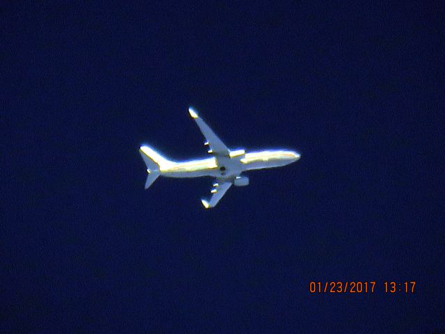 Boeing 737-800 (N909NN)