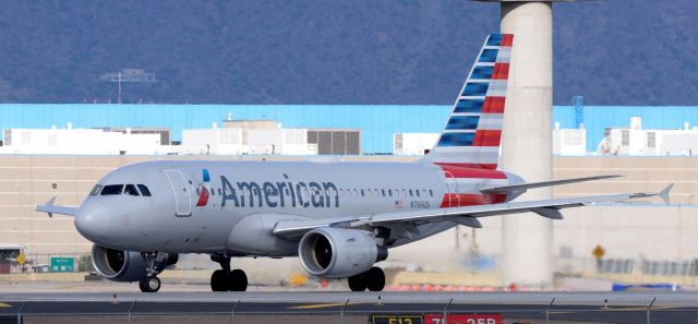 Airbus A319 (N766US) - phoenix sky harbor 29NOV19