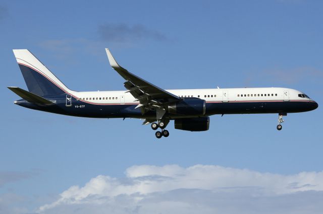 Boeing 757-200 (VQ-BTF)