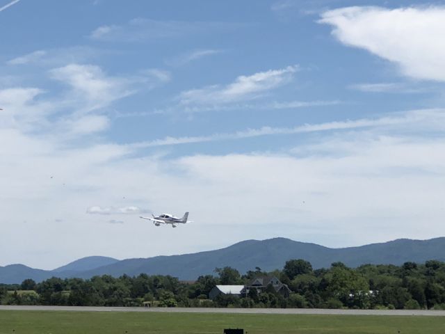 Diamond DA-20 (N183DA) - Women Can Fly Virginia event with Sherryl Pascal-Schmidt, Ms. World International 2018-19 on 7-718and her son, Pilot, Spencer Pascal. Spencer volunteered for 10 flights to encourage young women to fulfill their dream of flying.