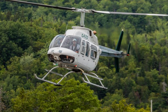 Bell JetRanger (C-FJTO) - Breton Air landing at Cape Smokey