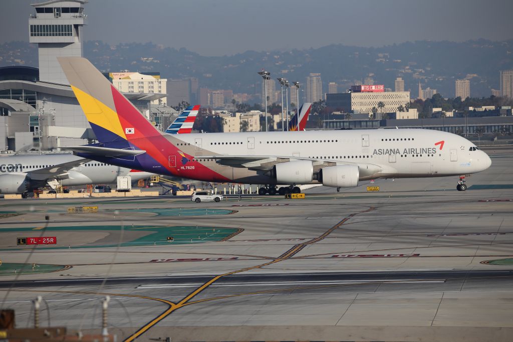 Airbus A380-800 (HL7626)