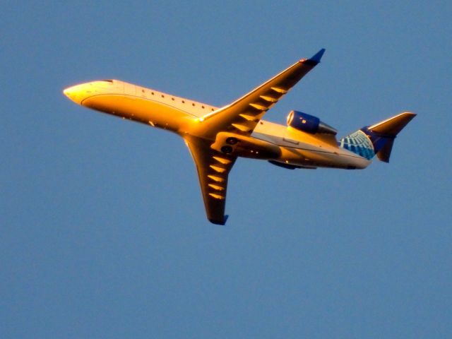 Canadair Regional Jet CRJ-200 (N889AS) - SKW5055br /JLN-DENbr /12/13/21