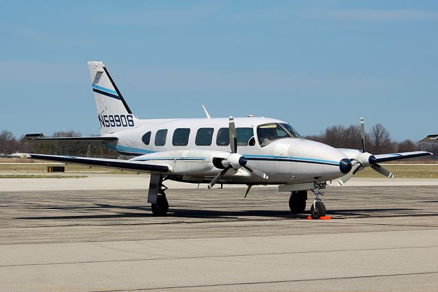 Piper Navajo (N59906)