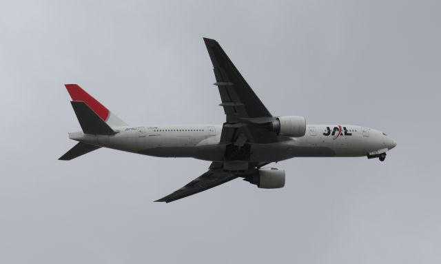 Boeing 777-200 (JA710J)