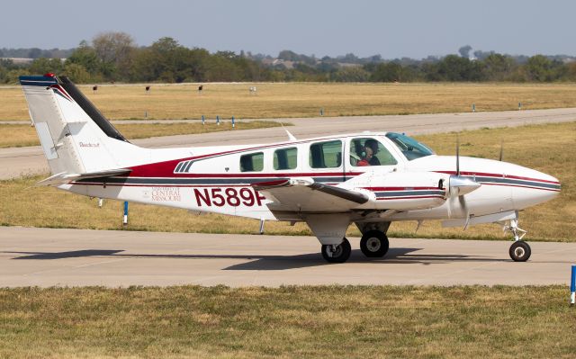 Beechcraft Baron (58) (N589P)