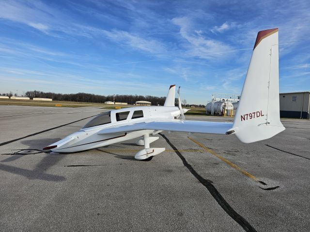 RUTAN Cozy (N797DL) - On GA ramp outside Sweet Aviation