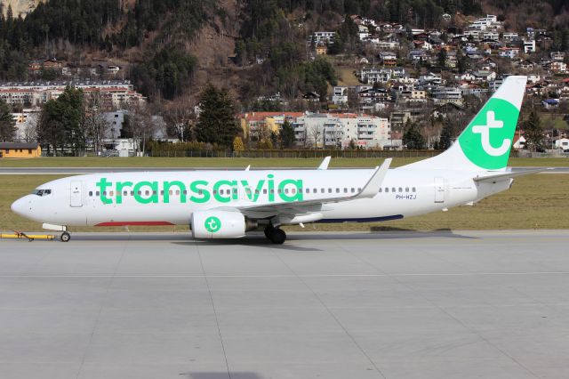 Boeing 737-800 (PH-HZJ)