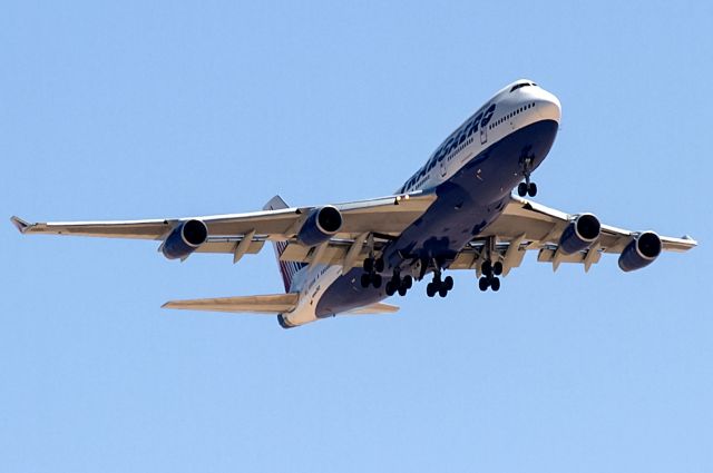 Boeing 747-400 (EI-XLZ)