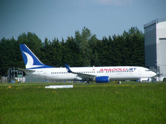 Boeing 737-700 (TC-SBE) - TC SBE B737 EINN 04/06/13