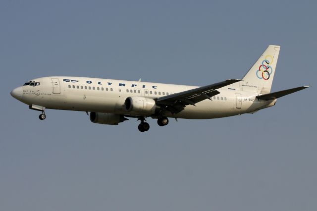 BOEING 737-400 (SX-BMC)