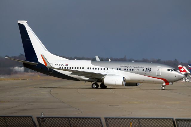 Boeing 737-700 (PH-GOV)