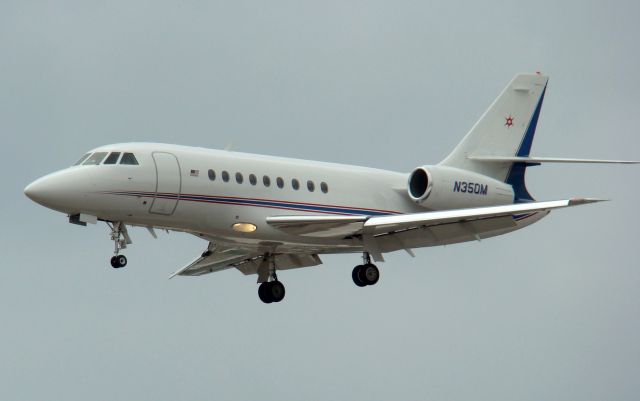 Dassault Falcon 2000 (N350M) - Mar 21,09. final, 3, San Antonio