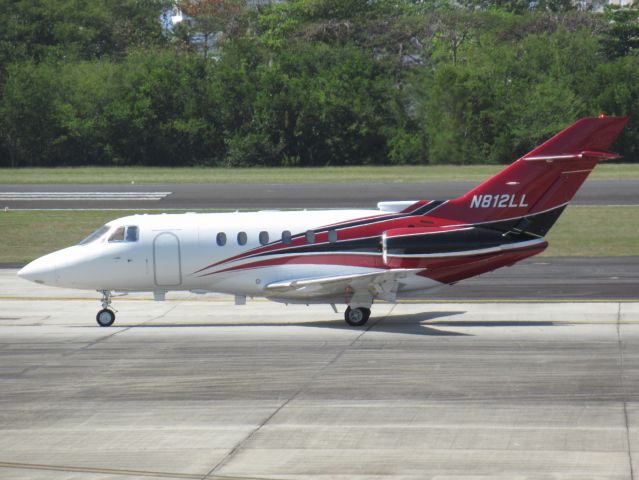 Hawker 800 (N812LL)