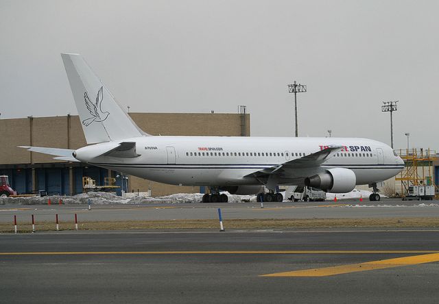 BOEING 767-200 (N769VA)