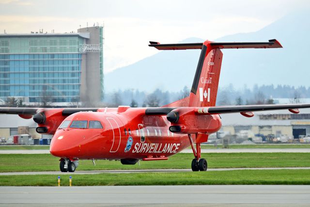 de Havilland Dash 8-100 (C-GSUR)