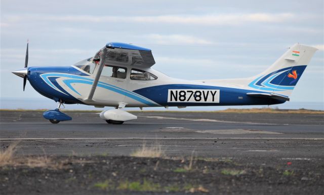 Cessna Skylane (N878VY) - 26-02-2020 Aeroporto de Santa Maria - Açores