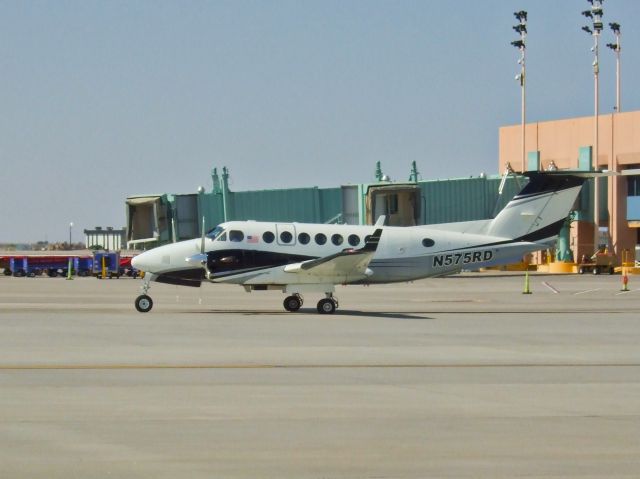 Beechcraft Super King Air 350 (N575RD)