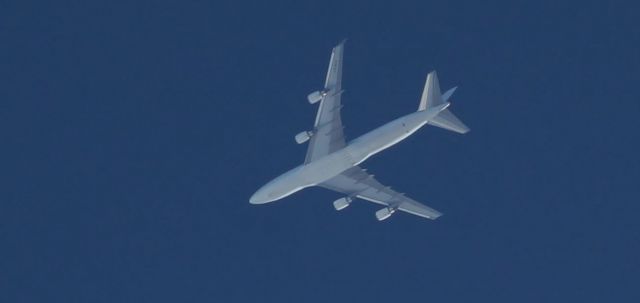 Boeing 747-400 (LX-ECV) - CLX771 (Chicago-Luxembourg) at 39,000ft over Southern Englandbr /1500Z 13th Feb 2014