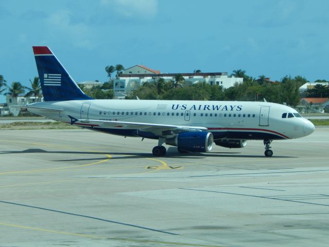 Airbus A319 (N704US)