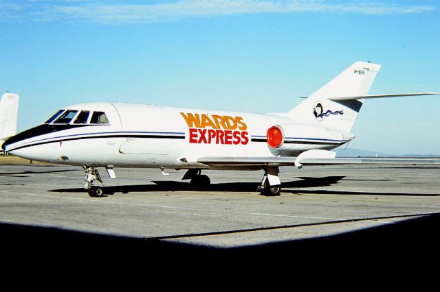 VH-BRR — - WARDS EXPRESS - DASSAULT FALCON (MYSTERE) 20D - REG : VH-BRR (CN 208) - ESSENDON MELBOURNE VIC. AUSTRALIA - YMEN 4/4/1980 35MM SLIDE CONVERSION USING A LIGHTBOX AND A NIKON L810 DIGITAL CAMERA IN THE MACRO MODE