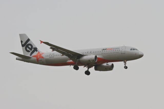 Airbus A320 (VH-JQX)