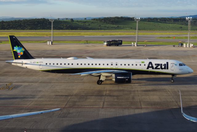EMBRAER 195 (PS-AEV)