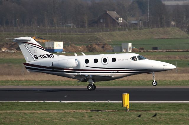 Beechcraft Premier 1 (G-OEWD)