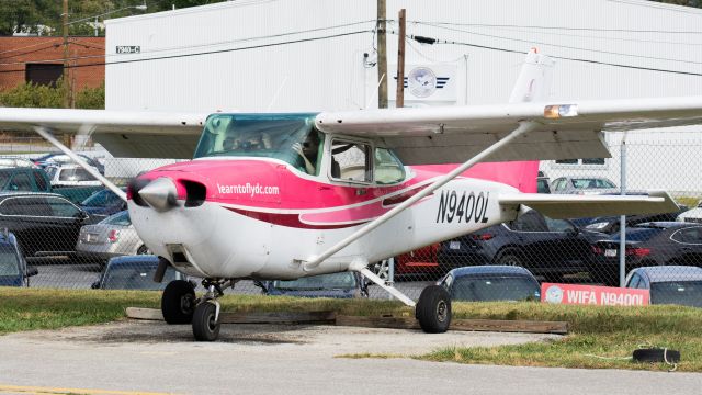 Cessna Skyhawk (N9400L)