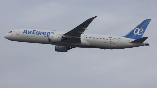 Boeing 787-9 Dreamliner —