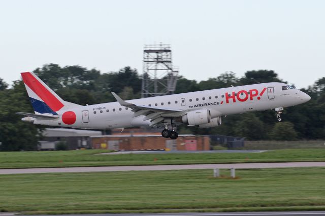 Embraer ERJ-190 (F-HBLB) - AF1668 from Paris, the E190 replacing the usual A319/320